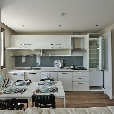 Lara Suite'S Apart Hotel-3