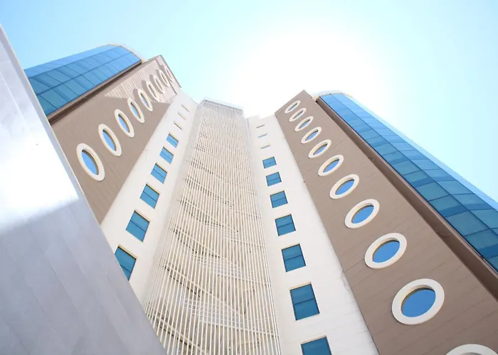 4 sterren hotel: City Live Hotel