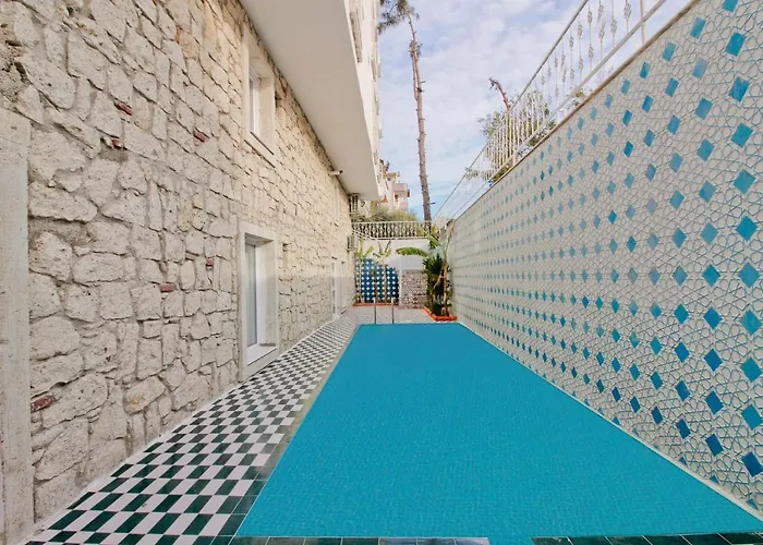 3 SterneHotel Yazar Lara